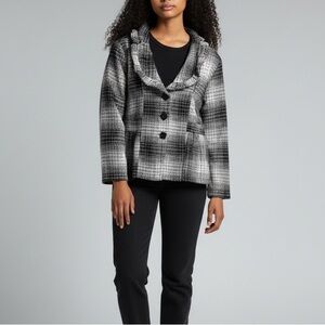 Women’s Gray Plaid Sweater Jacket with Buttons and Ruffled Collar Size Large NWT